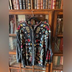 Johnny Was Biya Kingsley Blouse Black 100% silk Small NWT